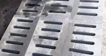 北京 芝麻灰石材沟盖板