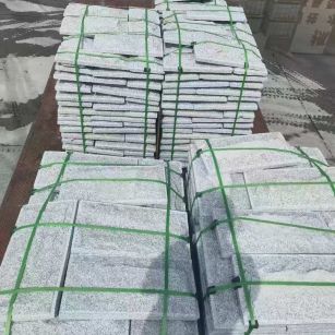 北京 芝麻白蘑菇石装车出货