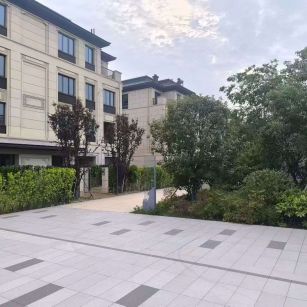 北京 芝麻白与芝麻白搭配铺装，尺寸1200*600