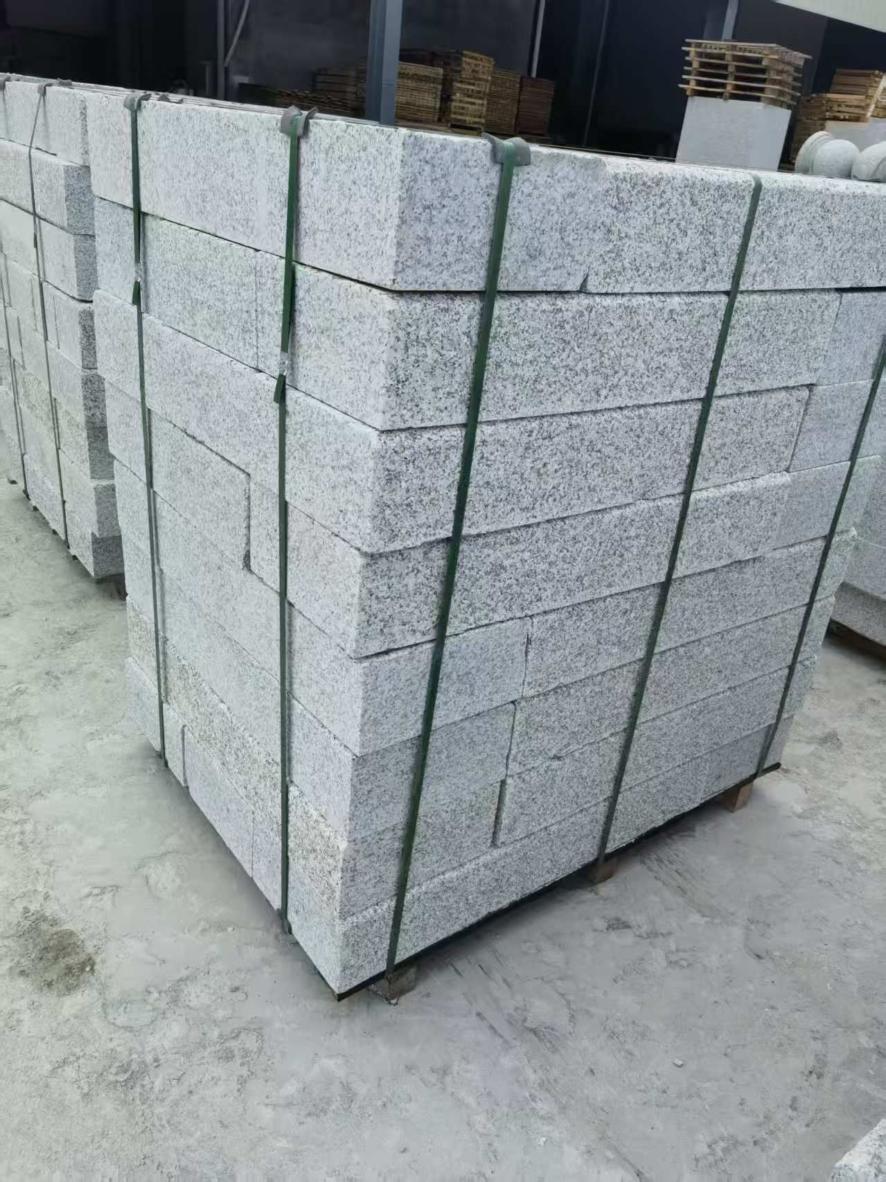 北京 芙蓉白火烧两面路沿石