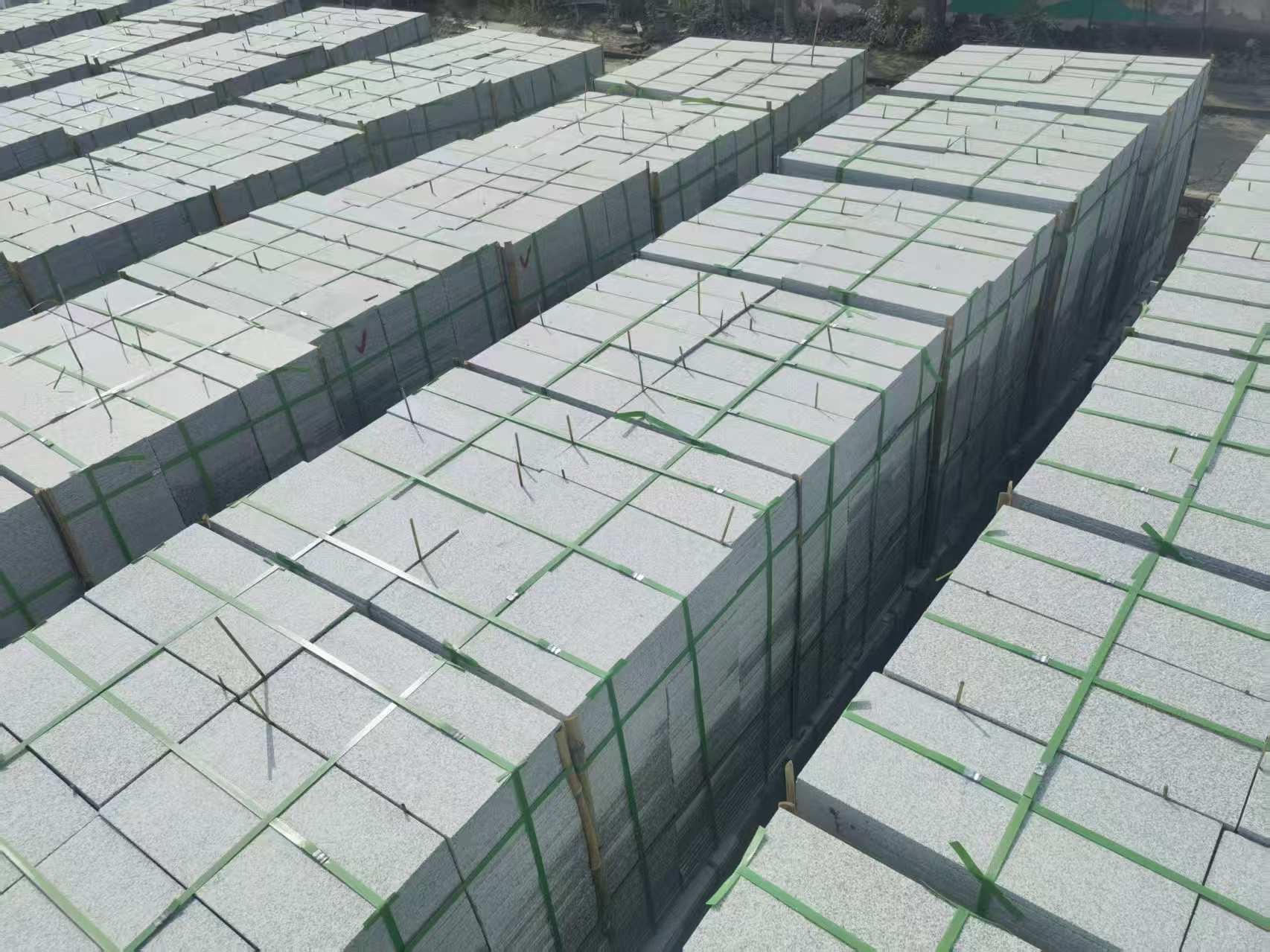 北京 芝麻白1.8公分火烧300*600地铺，清仓大甩卖