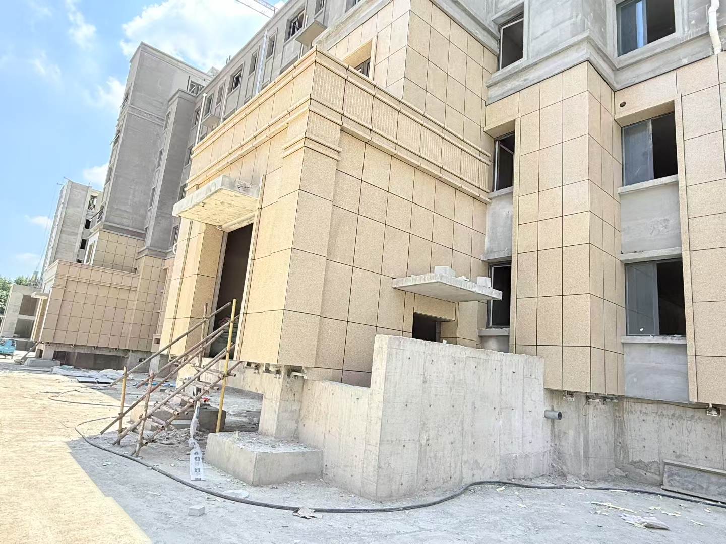 北京 黄金麻干挂，工地实拍