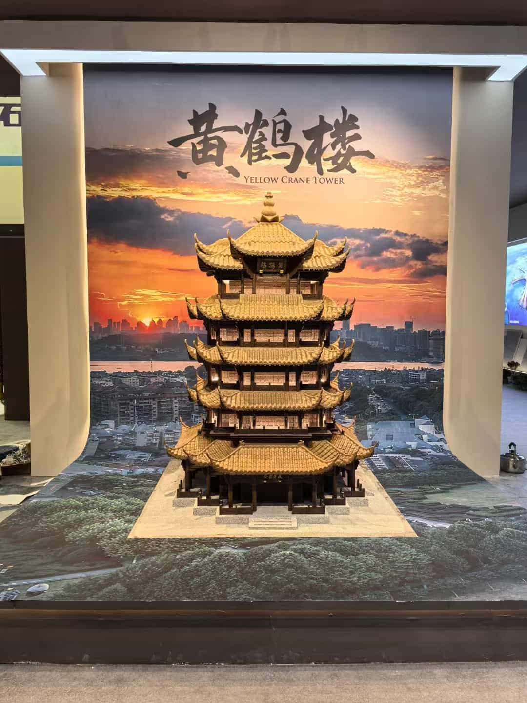 北京仿古石文创作品-黄鹤楼