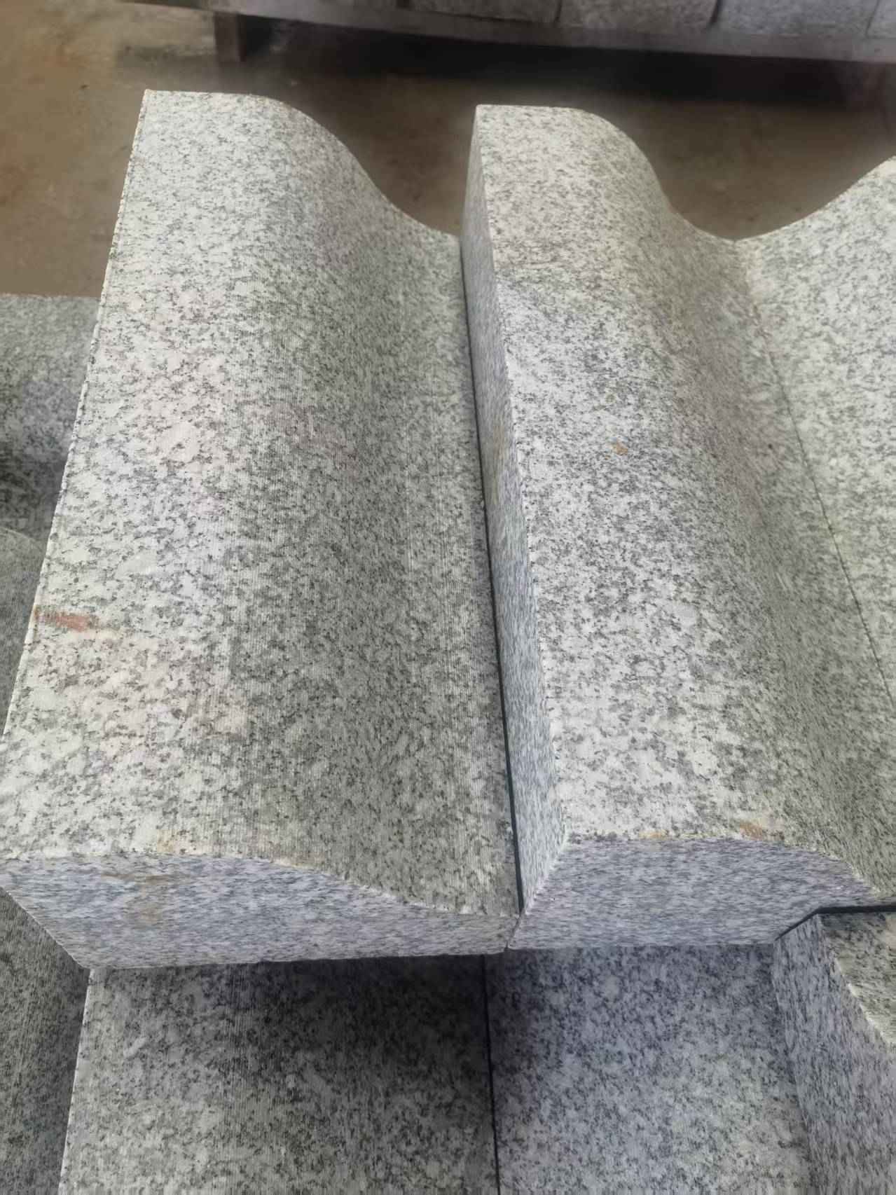 北京芙蓉白S型拉丝面路沿石