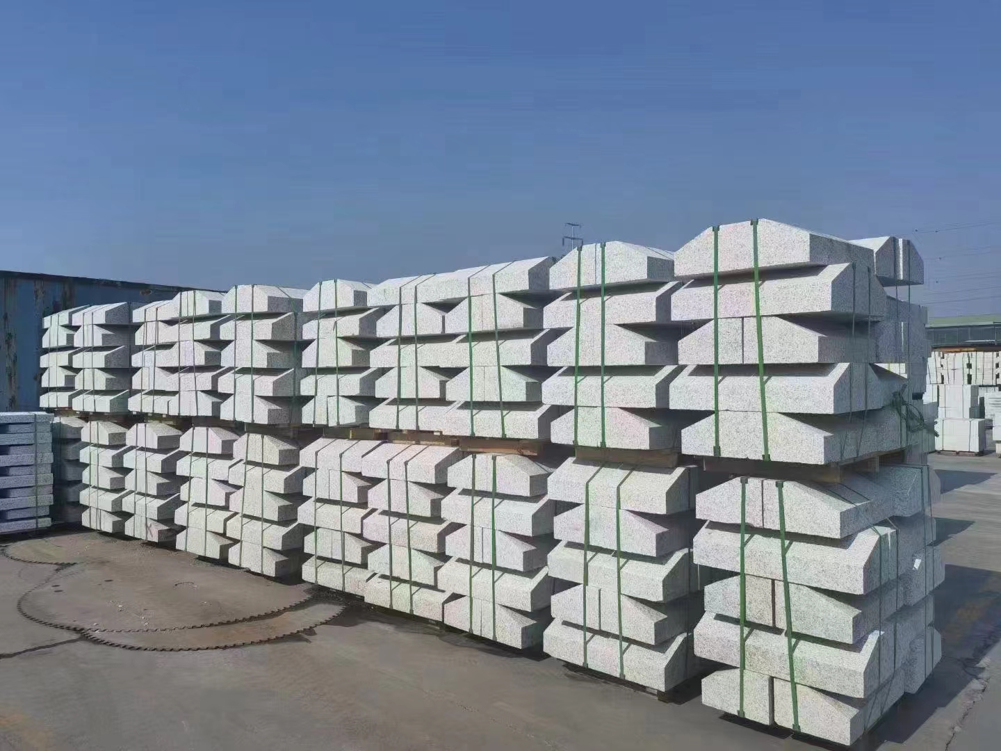 北京芝麻白花岗岩光面牙石知多少